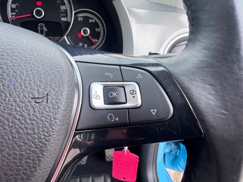 Volkswagen Up HIGH UP BLUEMOTION TECHNOLOGY 16
