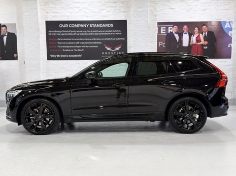 Volvo XC60 B5 ULTRA BLACK EDITION AWD 12