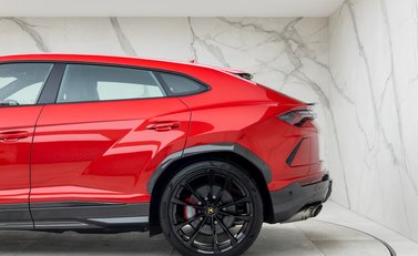 Lamborghini Urus 37