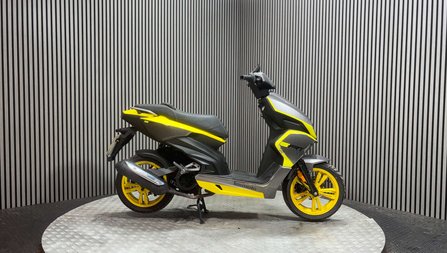 Lexmoto SRT 2023 EASY PROJECT SCOOTER ONLY 17K RUNS WELL 125CC BIKE