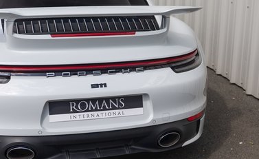 Porsche 911 (992) Carrera 4S 24
