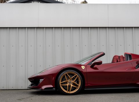 Ferrari 488 Pista Spider 32