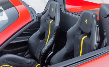Ferrari F8 Spider 18