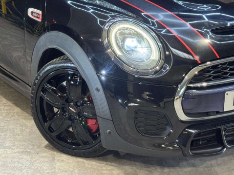 Mini Hatch 2.0 John Cooper Works Auto 3dr 10