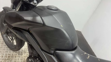 Honda CB GLR 125 2017 GOOD RUNNING PROJECT BIKE SPARES OR REPAIR 125CC 16