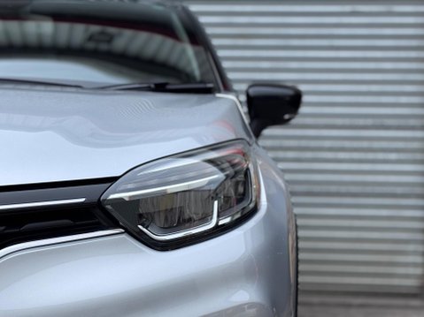 Renault Captur 1.2 TCe ENERGY Signature X Nav SUV 5dr Petrol Manual Euro 6 (s/s) (120 ps) 6