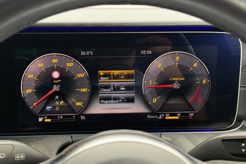 Mercedes-Benz E Class E 220 D AMG LINE NIGHT EDITION PREMIUM PLUS - 8 SERVICES RECORDED  40