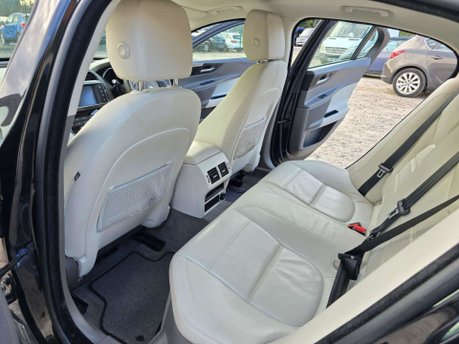 Jaguar XE 2.0d Prestige Auto Euro 6 (s/s) 4dr 33