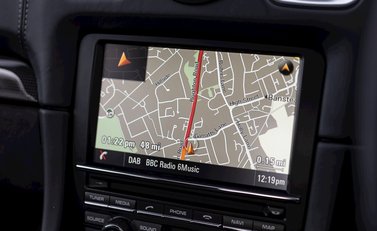 Porsche Cayman GT4 18