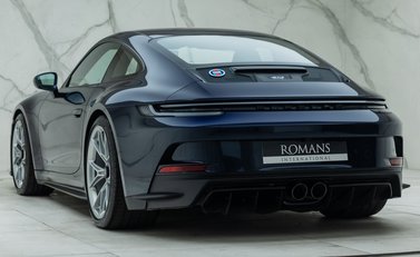 Porsche 911 GT3 TOURING (992) 10