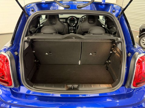 Mini Hatch 2.0 Cooper S Sport 3dr 16