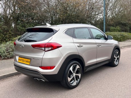 Hyundai TUCSON 2.0 CRDi Premium Auto 4WD Euro 6 5dr 3