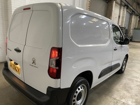 Peugeot Partner BLUEHDI PROFESSIONAL PREMIUM PLUS L1 5