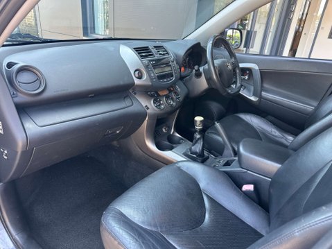 Toyota Rav4 2.2 RAV4 XT-R D-4D 4WD 5dr 12