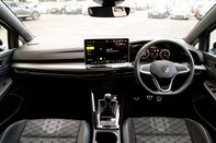 Volkswagen Golf BLACK EDITION TSI 3