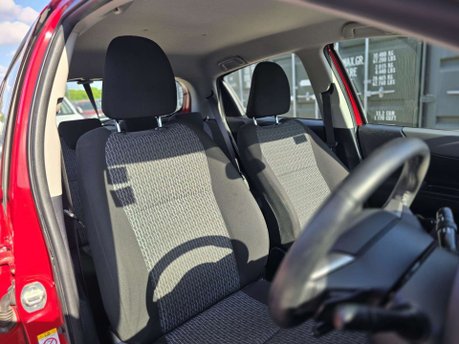 Toyota Yaris 1.33 Dual VVT-i Icon Plus Hatchback 5dr Petrol Multidrive S Euro 5 (99 ps) 57