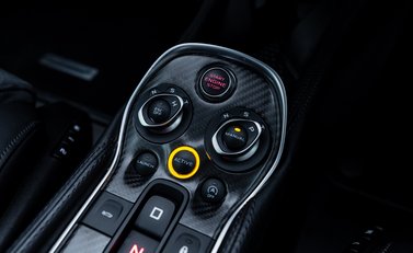 McLaren 600LT 18