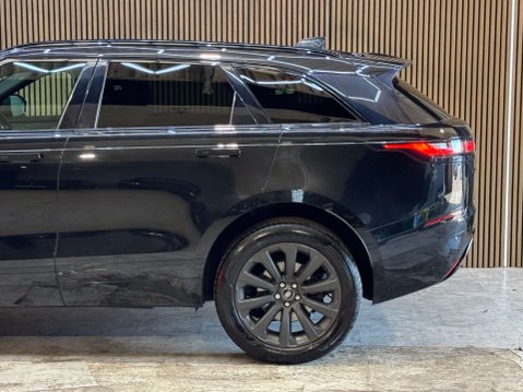 Land Rover Range Rover Velar 2.0 Range Rover Velar R-Dynamic S D240 Auto 4WD 5dr 32