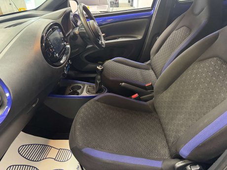 Toyota Aygo X 1.0 Aygo X Edge VVT-i 5dr 19