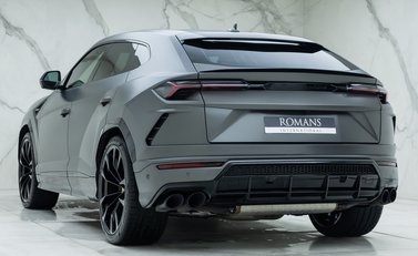 Lamborghini Urus 7