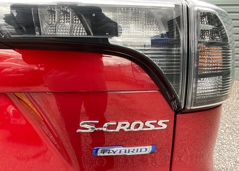 Suzuki SX4 S-Cross MOTION BOOSTERJET MHEV 20