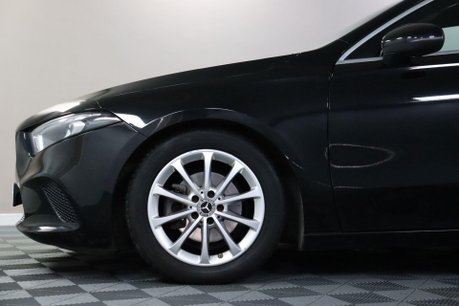 Mercedes-Benz A Class A 180 D SPORT 27