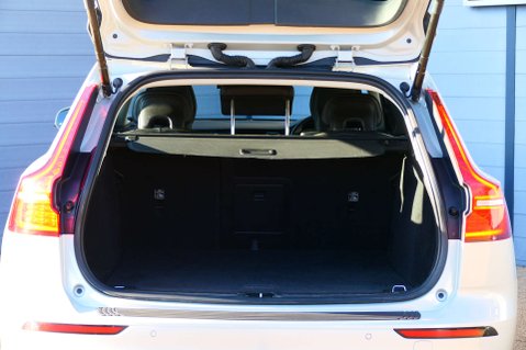 Volvo V60 2.0 V60 Momentum D4 Auto 5dr 20