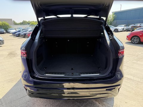 Jaguar F-Pace 2.0 D200 MHEV R-Dynamic HSE SUV 5dr Diesel Auto AWD Euro 6 (s/s) (204 ps) 20
