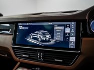 Porsche Cayenne 3.0T V6 SUV 5dr Petrol TiptronicS 4WD Euro 6 (s/s) (340 ps) 15