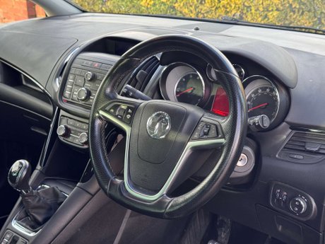 Vauxhall Zafira 1.6 Zafira Tourer SRi CDTi ecoFLEX S/S 5dr 23