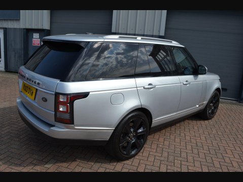 Land Rover Range Rover 3.0h SDV6 Autobiography Auto 4WD Euro 5 (s/s) 5dr 23