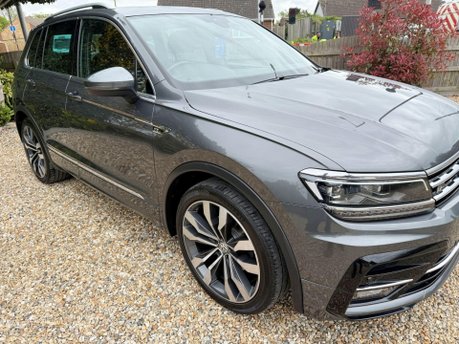Volkswagen Tiguan 2.0 TDI R-Line DSG Euro 6 (s/s) 5dr 9