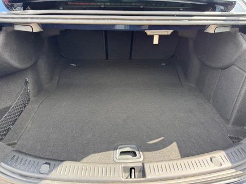 Mercedes-Benz E Class 2.0 E220d AMG Line Edition (Premium) G-Tronic+ Euro 6 (s/s) 4dr 64