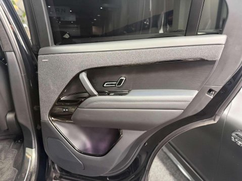 Land Rover Range Rover Sport 3.0 P400 MHEV Autobiography SUV 5dr Petrol Auto 4WD Euro 6 (s/s) (400 ps) 48