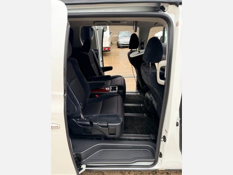 Toyota Vellfire AUTO - IMPORT 35