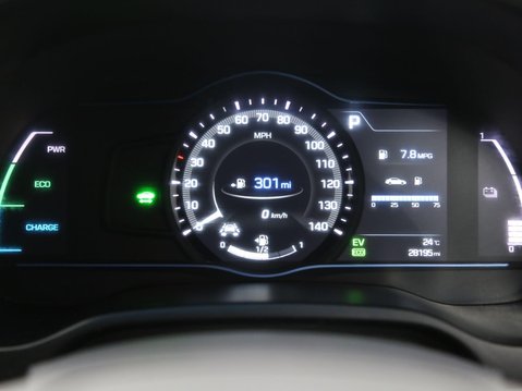 Hyundai IONIQ 1.6 h-GDi Premium SE DCT Euro 6 (s/s) 5dr 14