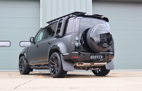 Land Rover servicing for Defender and Discovery with On line registration saving up to 40 percent on main dealers 