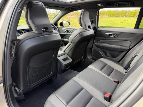 Volvo V60 2.0 D4 R-Design Auto Euro 6 (s/s) 5dr 46