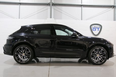 Porsche Macan Now Sold More Required - RS Spyder Alloys, Pan Roof, BOSE