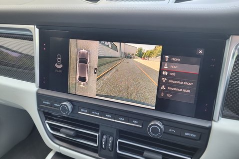 Porsche Macan PDK 40
