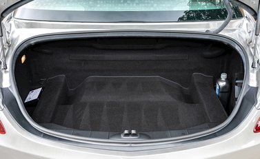 Mercedes-Benz SLS AMG 32