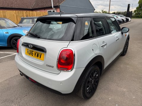 Mini Hatch COOPER 2