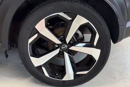 Nissan Juke 1.0 DIG-T Tekna SUV 5dr Petrol DCT Auto Euro 6 (s/s) (114 ps) 57