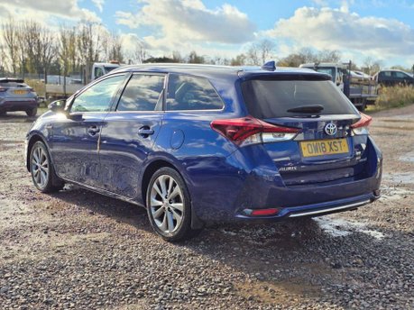 Toyota Auris 1.8 VVT-h Excel Touring Sports 5dr Petrol Hybrid CVT Euro 6 (s/s) (136 ps) 3