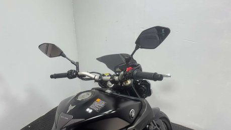Yamaha MT-09 ABS 2020 ONLY 8K 2 OWNER AKRAPOVIC QUICKSHIFTER FSH 900CC NAKED 50
