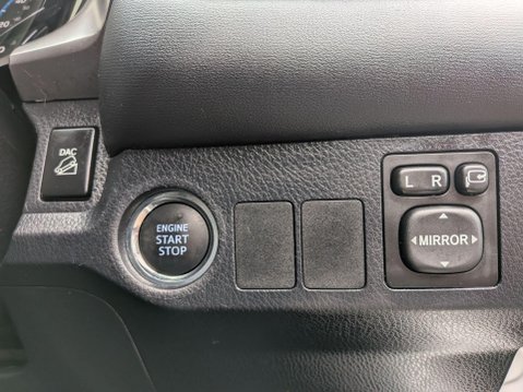 Toyota Rav4 2.0 V-Matic Excel CVT 4WD Euro 6 (s/s) 5dr 28