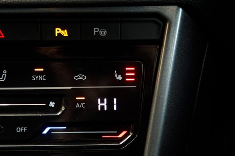 Volkswagen T-Roc STYLE TSI 33