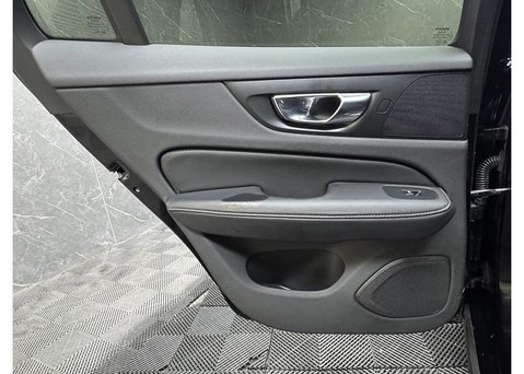 Volvo V60 2.0 D4 Inscription Pro Estate 5dr Diesel Auto Euro 6 (s/s) (190 ps) 54