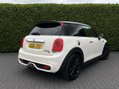 Mini Hatch 2.0 Cooper SD 3dr 5