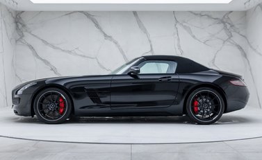 Mercedes-Benz SLS AMG ROADSTER 7